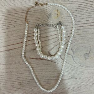 Pearl necklace & bracelet bundle